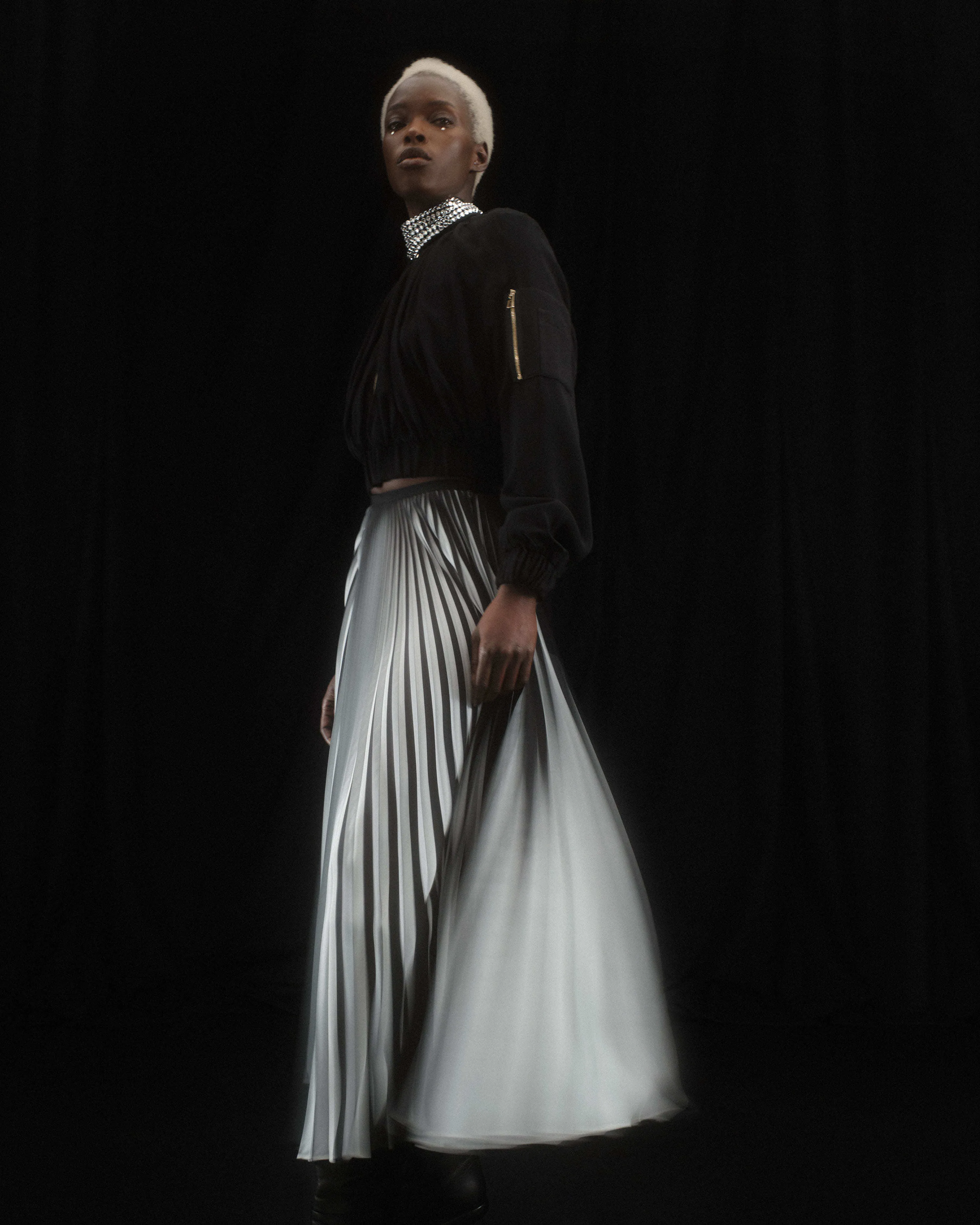 3D SKIRT - BLACK / WHITE