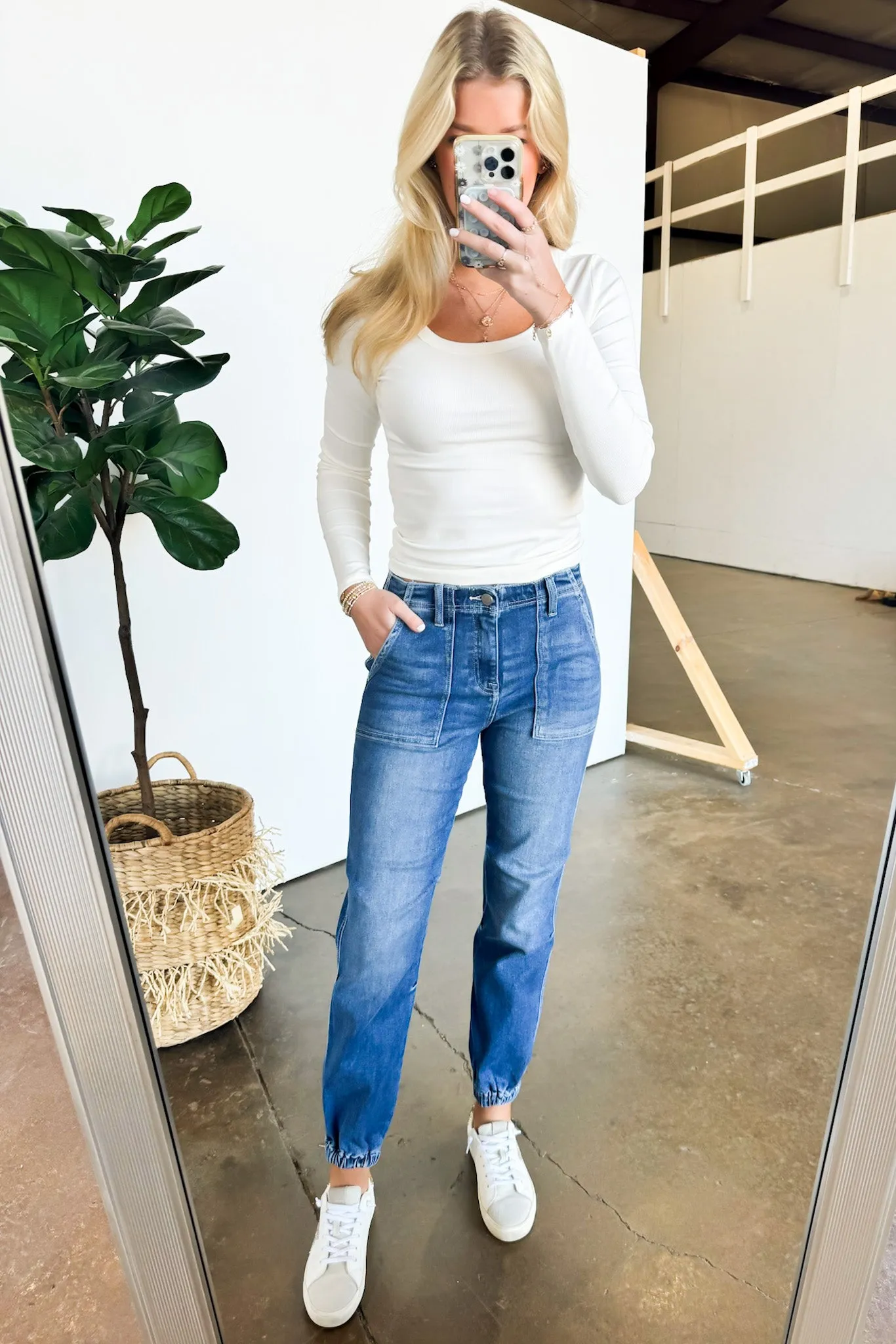 Everynn High Rise Ankle Jogger Jeans