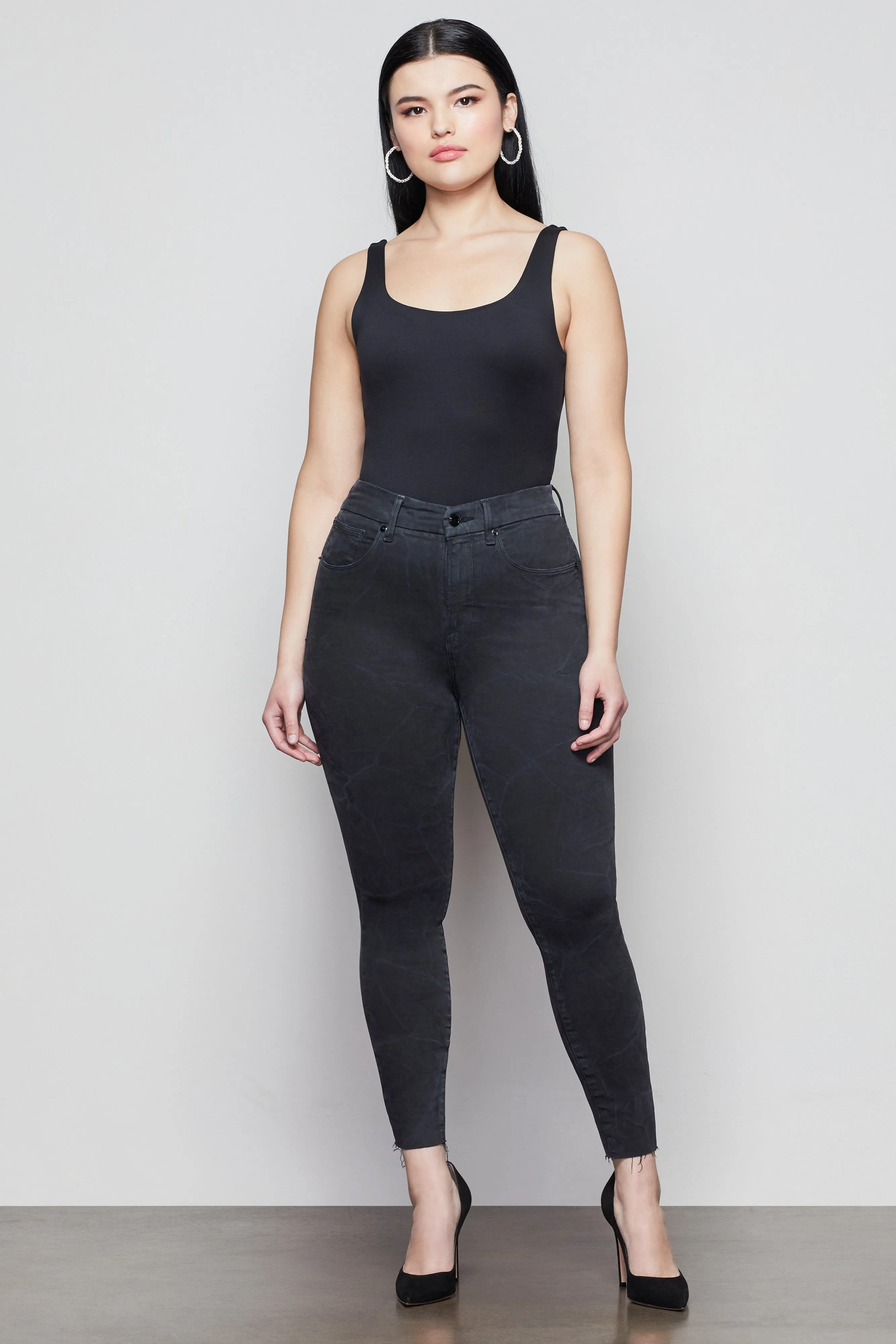 GOOD WAIST CROP W/ RAW EDGE | BLACK091