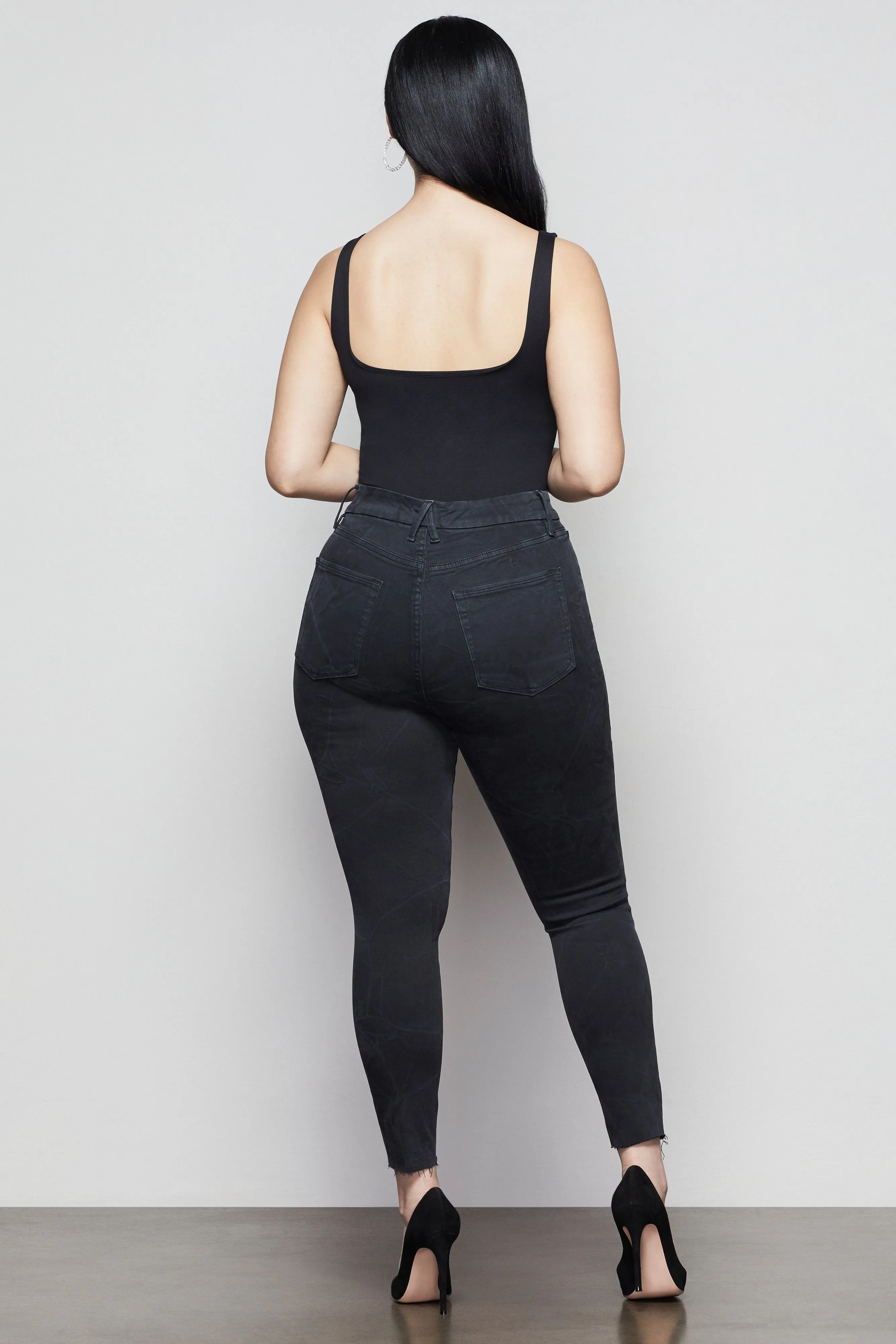 GOOD WAIST CROP W/ RAW EDGE | BLACK091