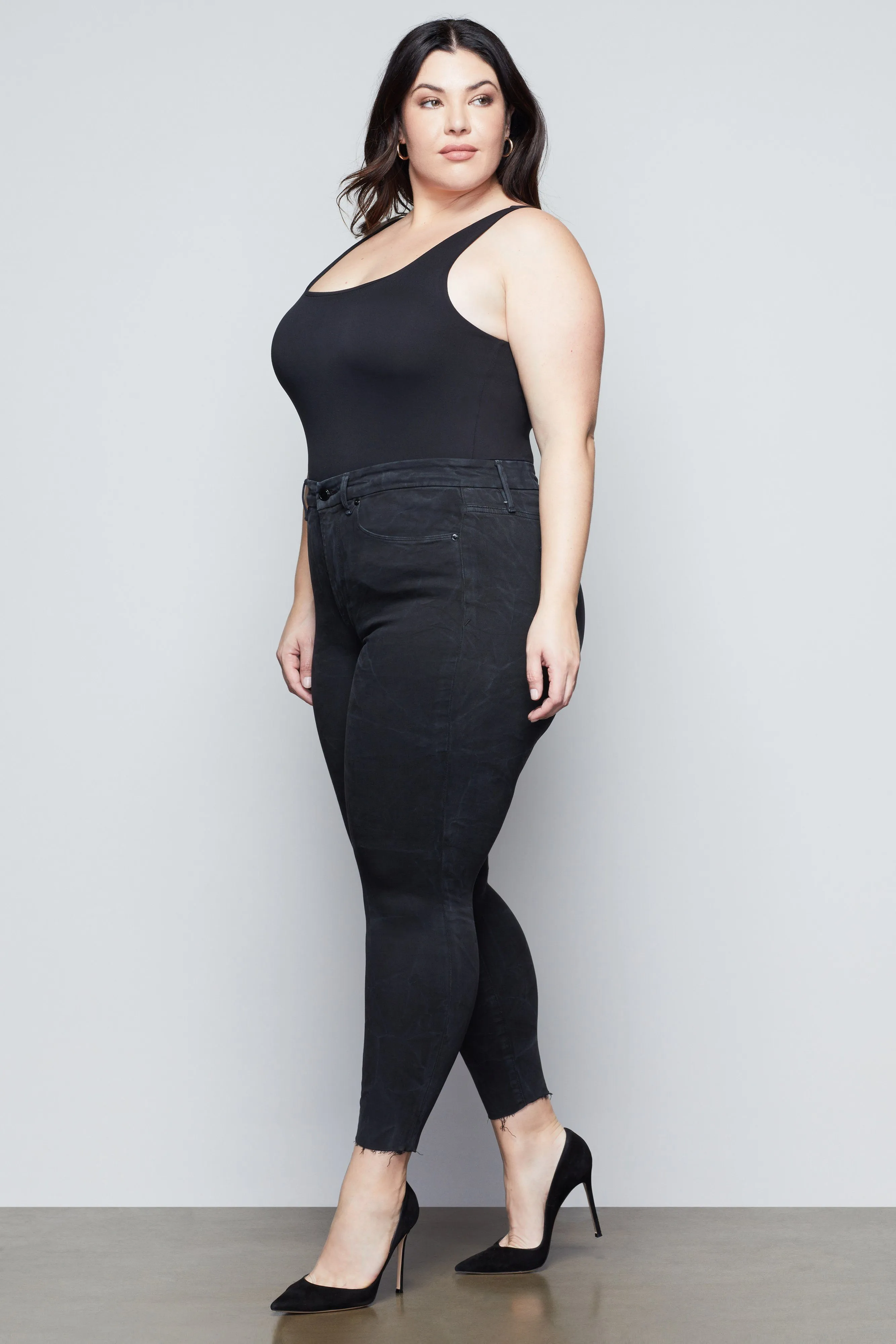 GOOD WAIST CROP W/ RAW EDGE | BLACK091