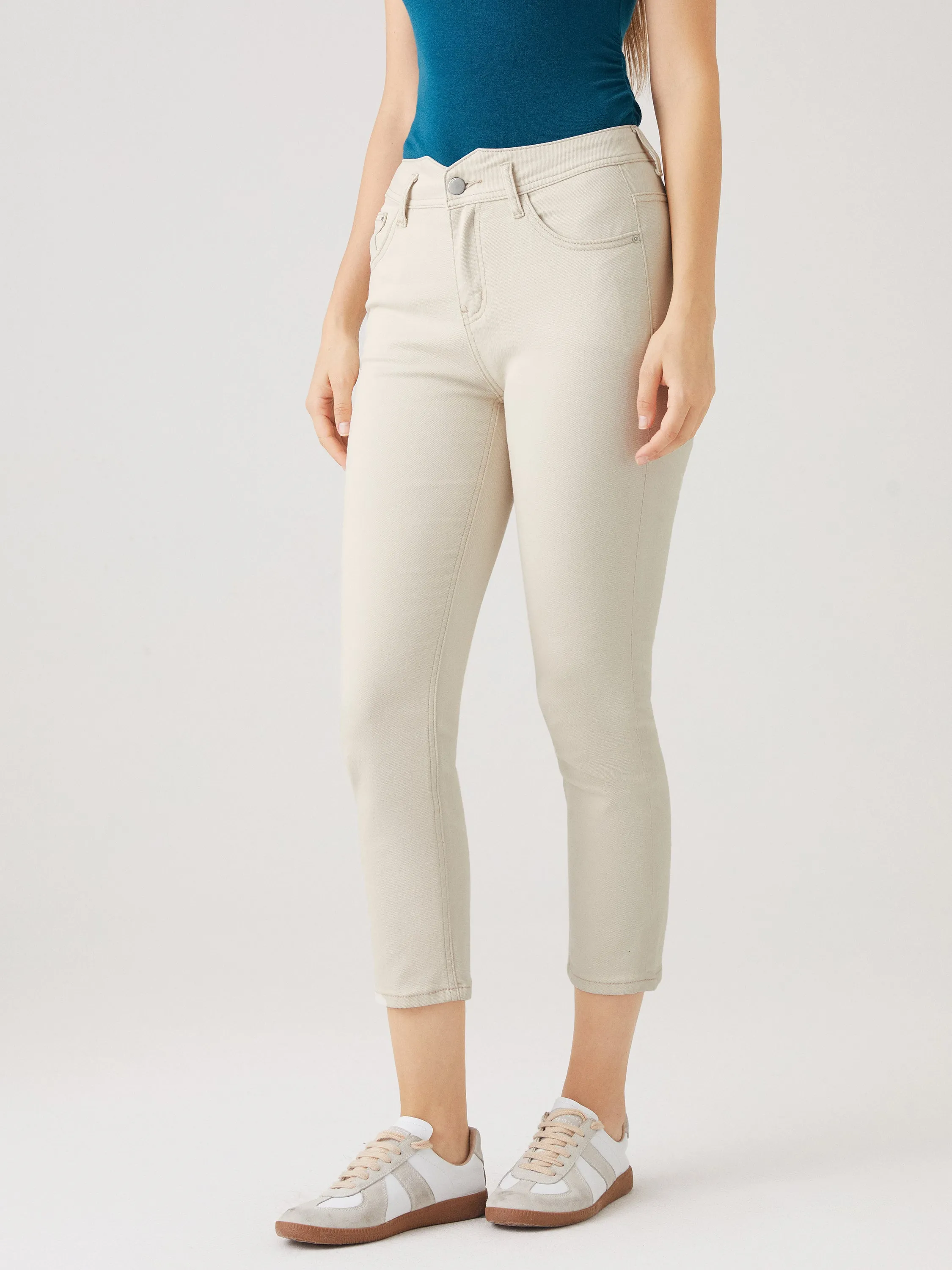 High-waisted Taper Jean