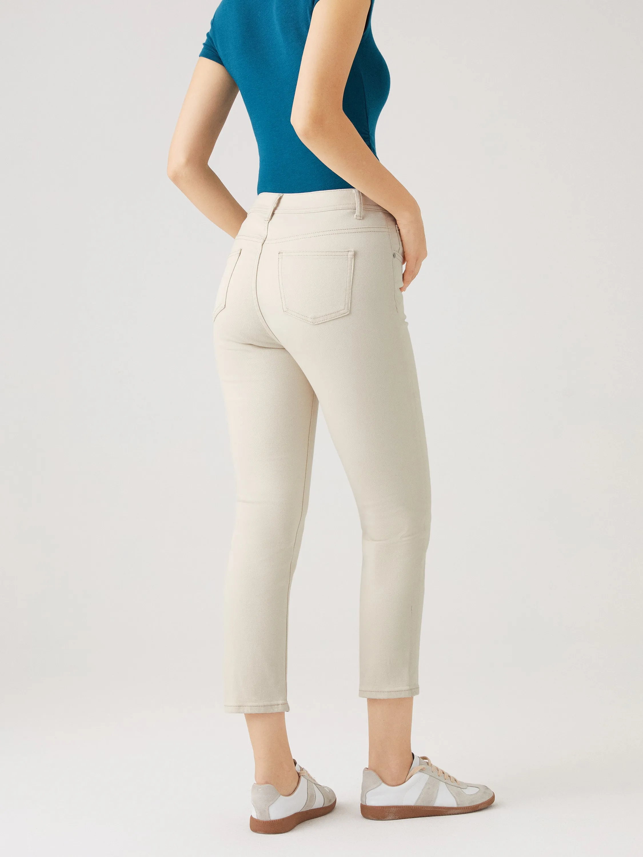 High-waisted Taper Jean