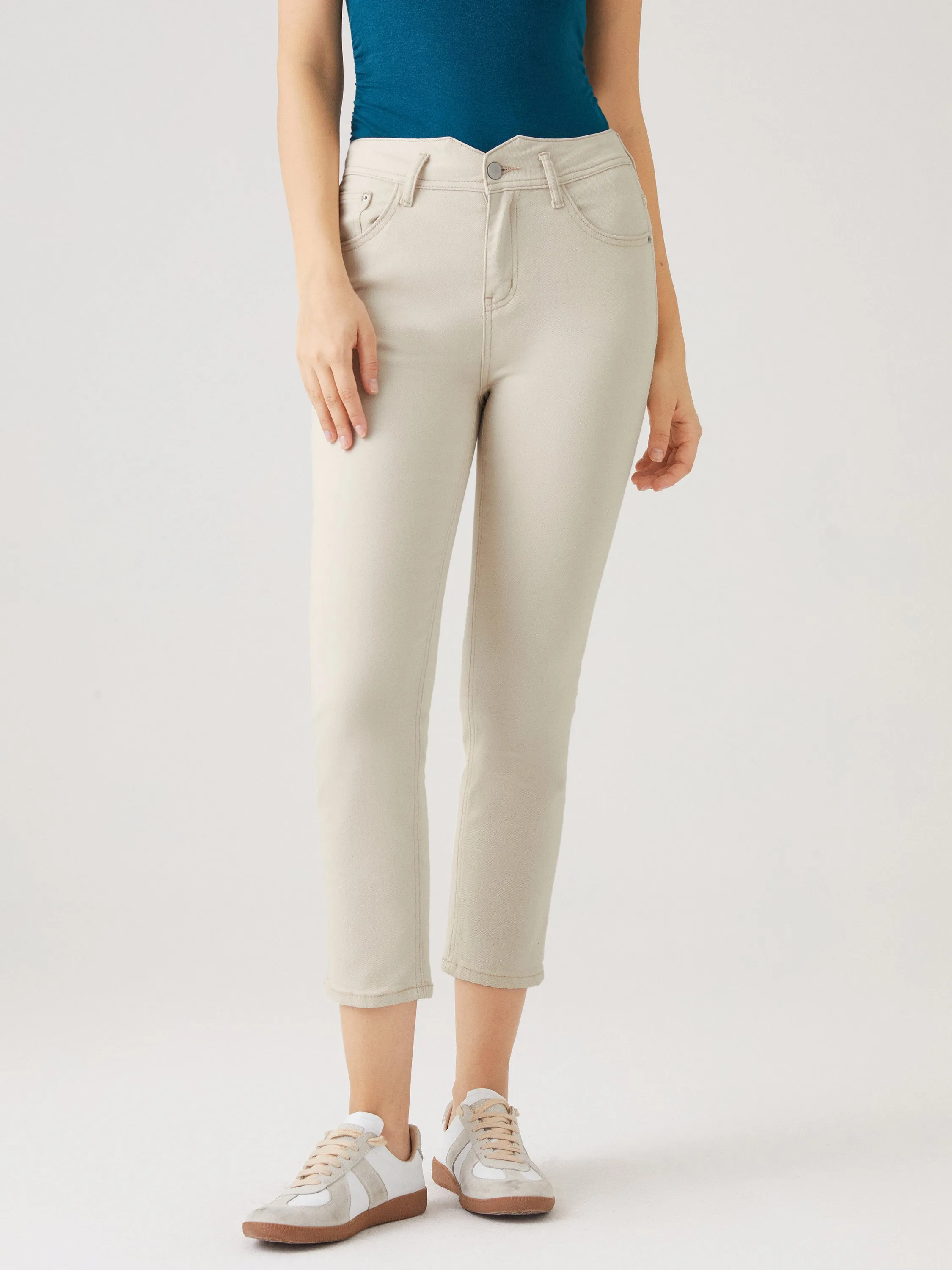 High-waisted Taper Jean