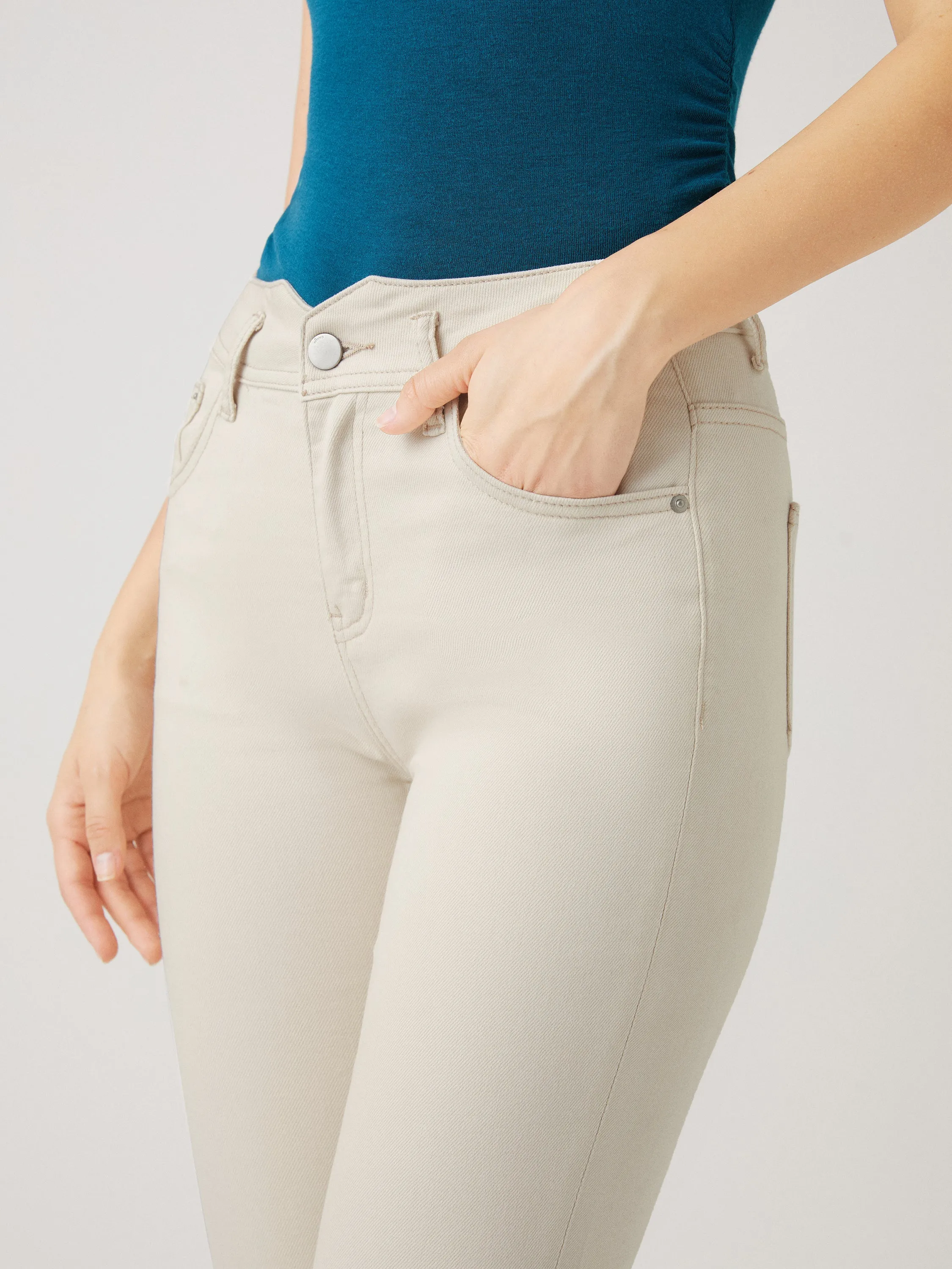 High-waisted Taper Jean