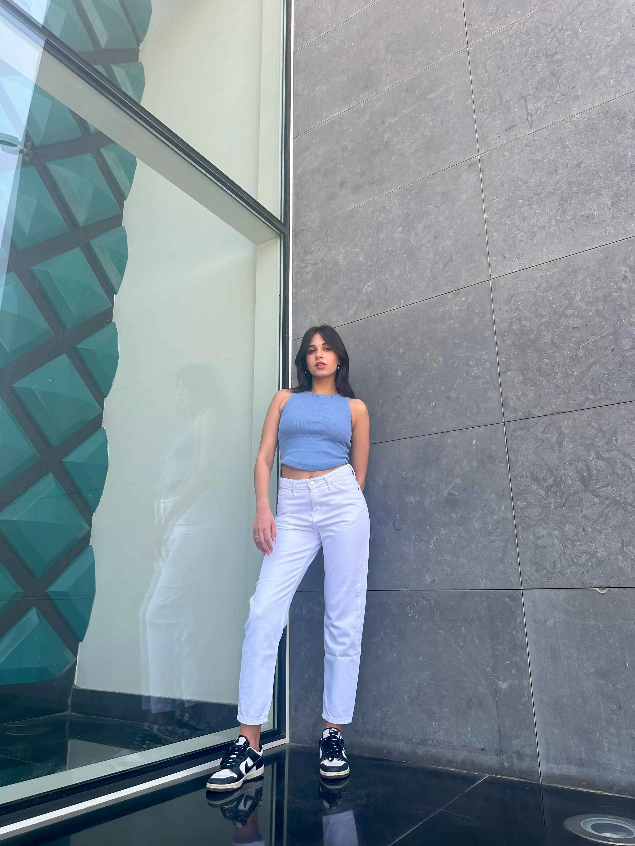 Mom Fit - White.
