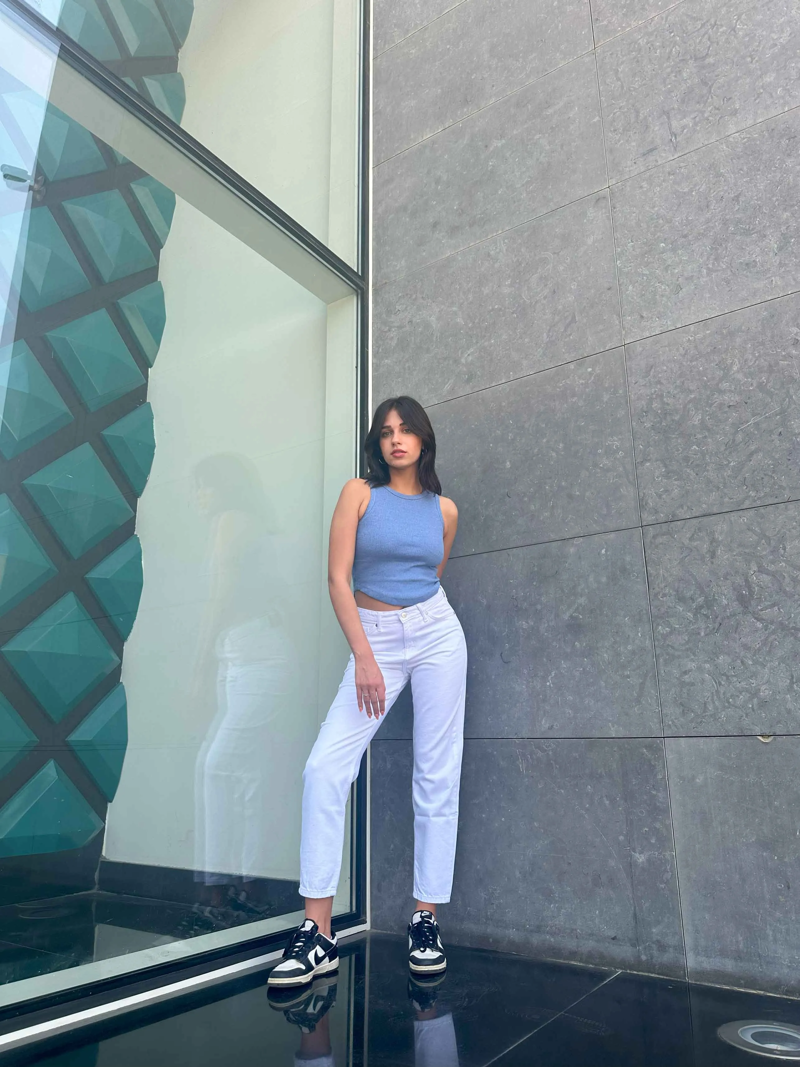 Mom Fit - White.