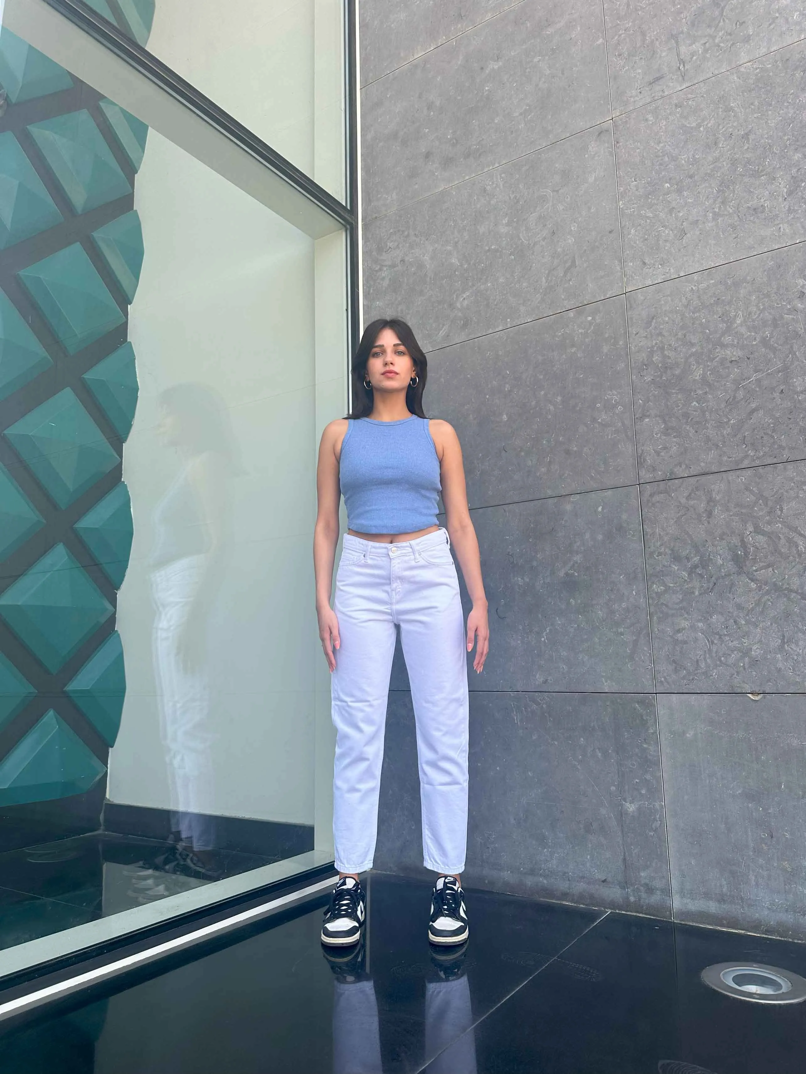 Mom Fit - White.