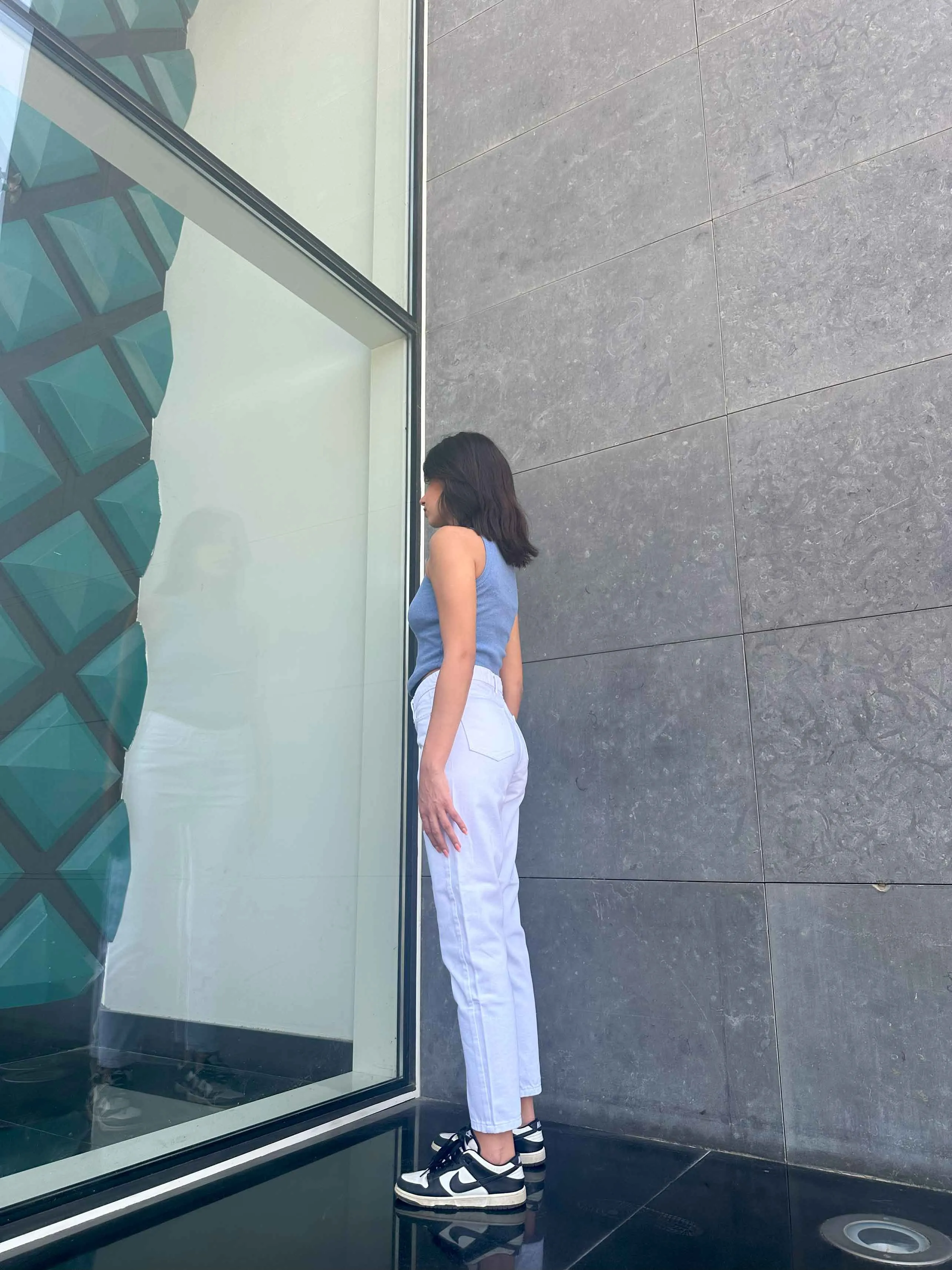 Mom Fit - White.